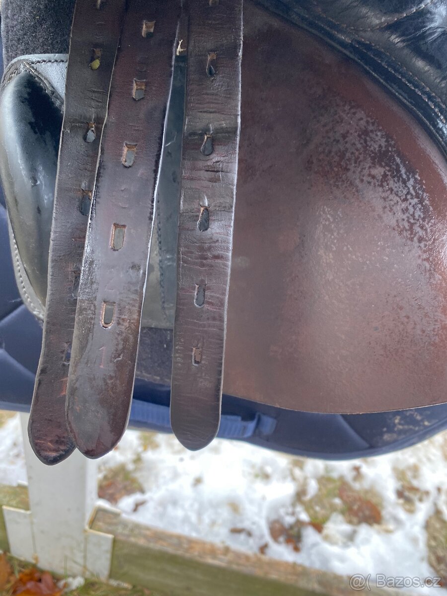 Prodám krásné skokové čokoládově hnědé sedlo- 17/2 - 5