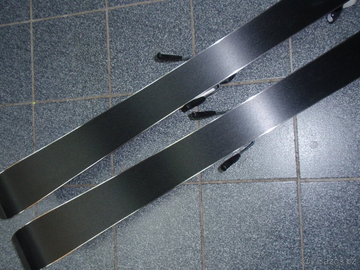 TOP DÁMSKÉ NASERVISOVANÉ LYŽE CAREVY 155 CM FISCHER ASPIRE - 5