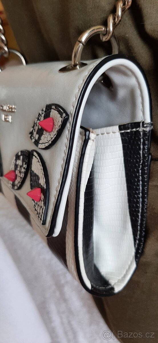 Malá crossbody kabelka Guess·GUESS - 5