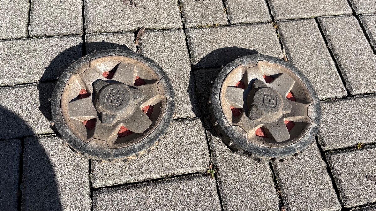 ROBOTICKÁ SEKAČKA HUSQVARNA 315x - 5