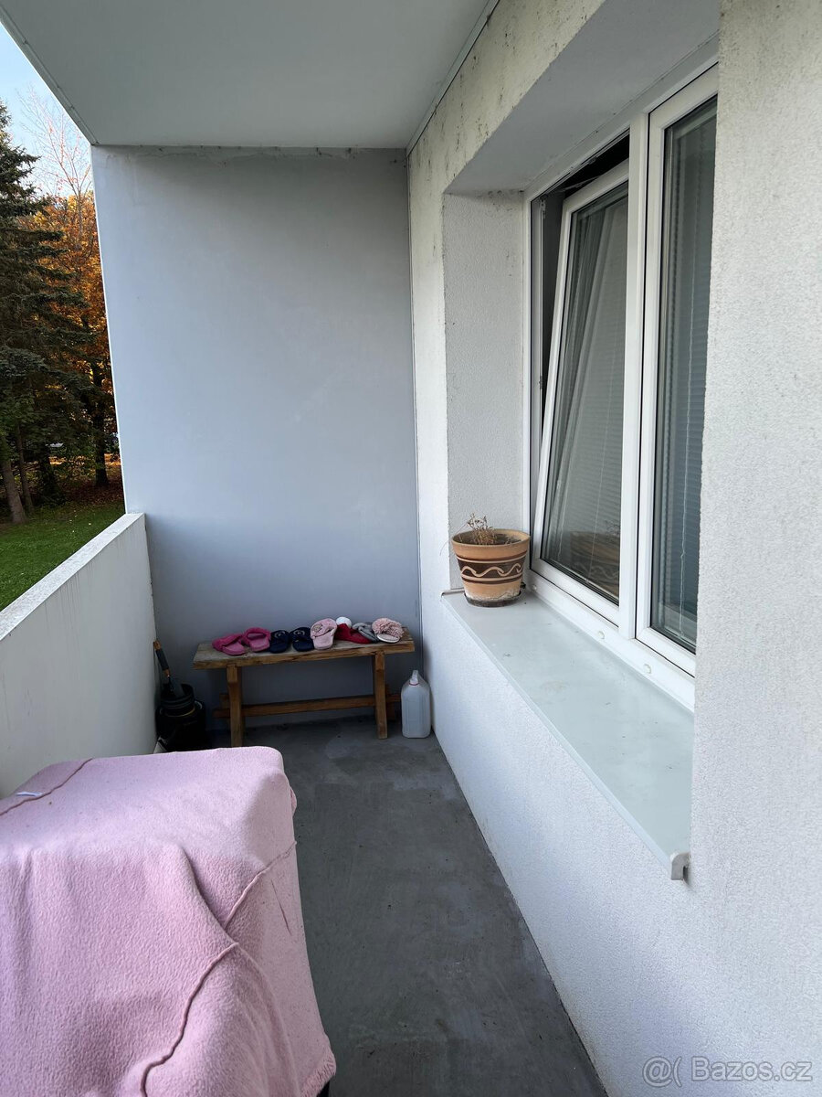 Prodej bytu 3+1 Luhačovice, Zahradní Črvrť - 5