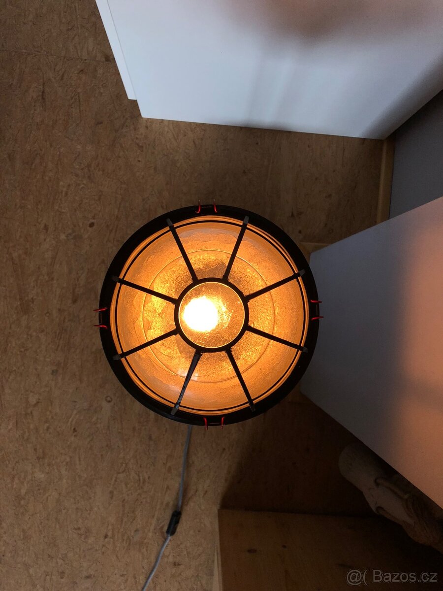 STOJANOVÁ LAMPA ( MAJÁK ) - 5