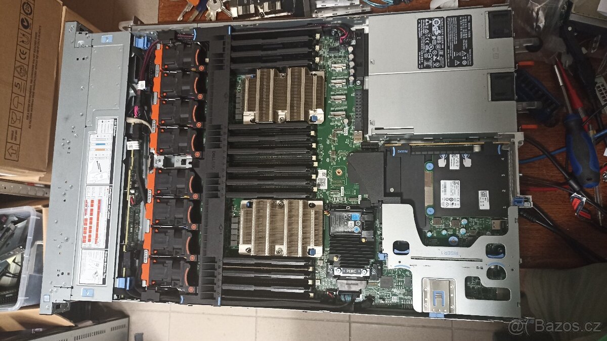 1U Dell PowerEdge R640 8SFF, 2x Xeon Gold 6138, 16GB RAM - 5