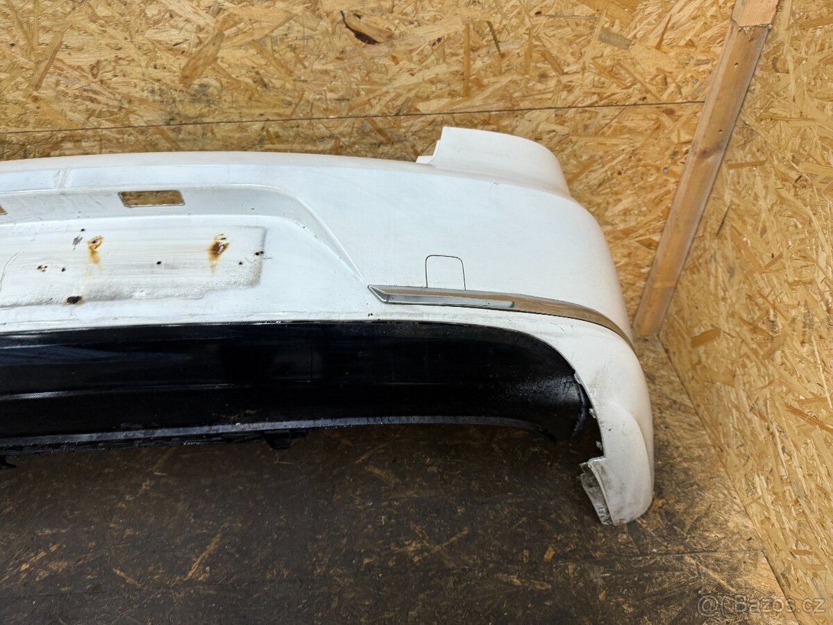 ZADNÍ NÁRAZNÍK VW PASSAT B7 SEDAN - 5