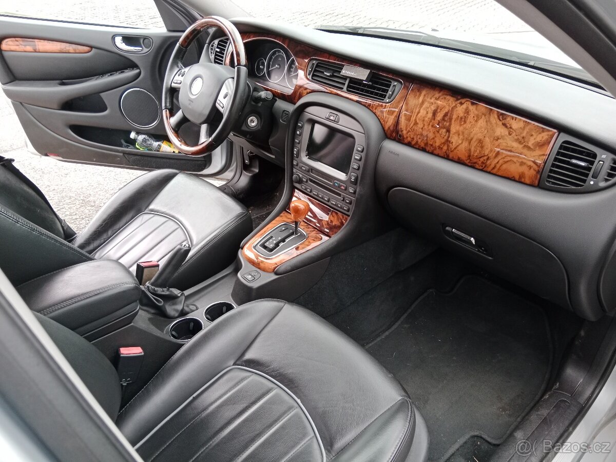 Jaguár X-type 4x4 3.0 V6 Estate, Automat - 5