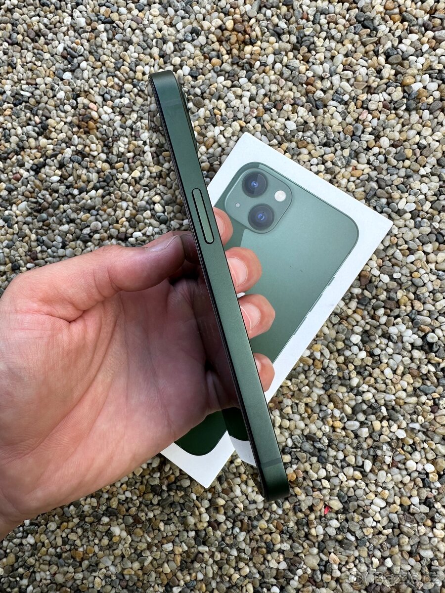 IPhone 13 - baterie 100% - 5