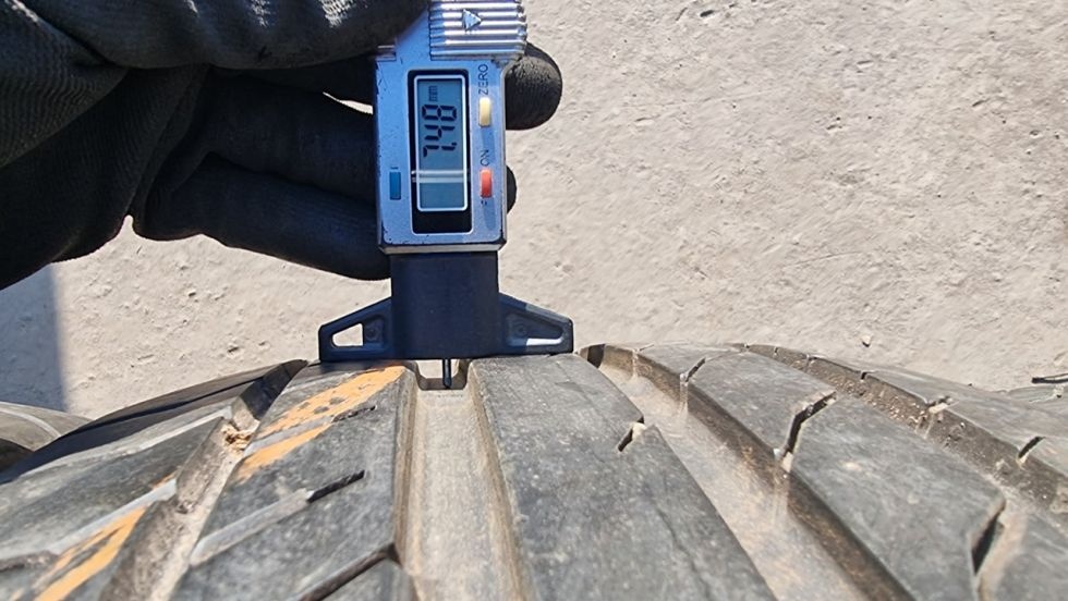 Letní pneu 235/50/18 Continental - 5