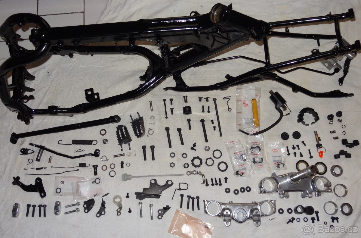 Honda XR400R v perfektním stavu.