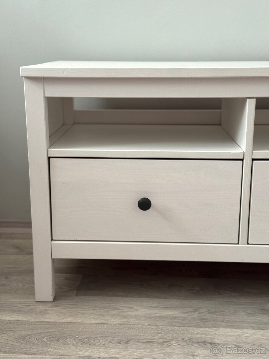 TV stolek IKEA Hemnes bílé mořidlo - 5