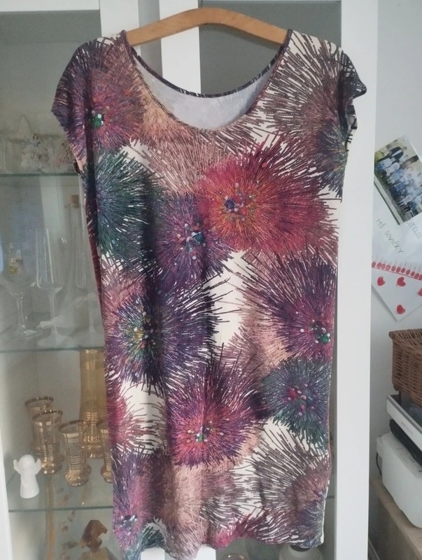 Dvoje volné šaty L - XL - 5