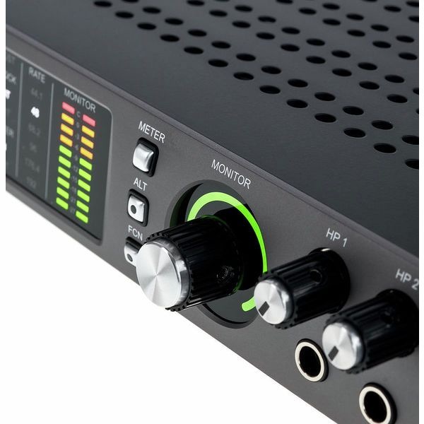 Universal Audio Apollo x8 - 5