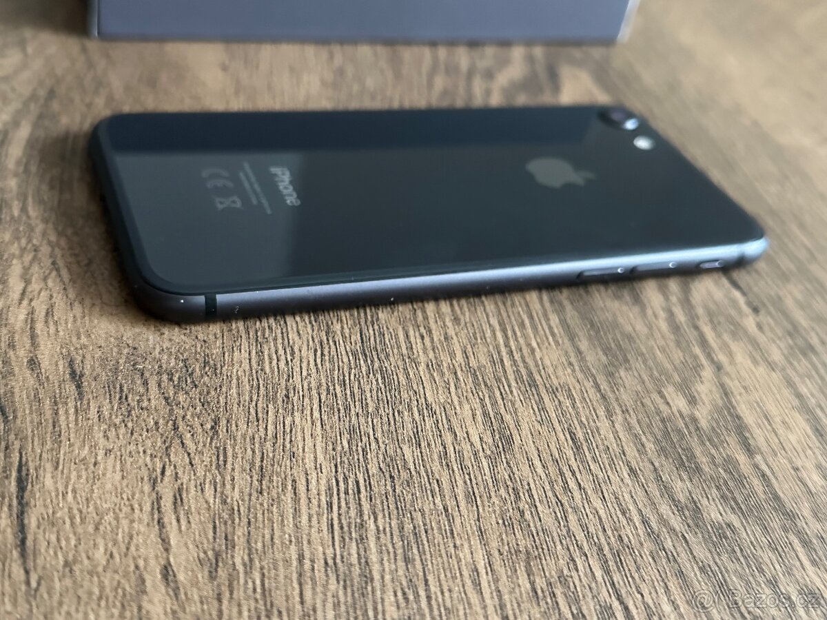 Apple iPhone 8 64Gb - 5