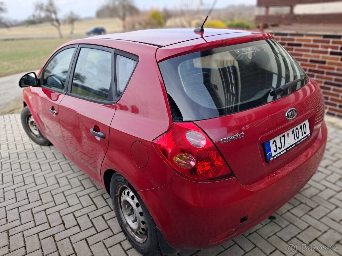 KIA CEED 1.4 _80 kW 1.majitel - 5