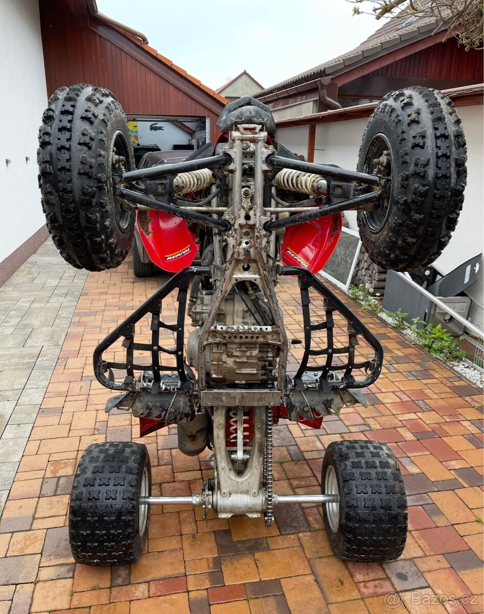 Čtyřkolka Yamaha raptor 700r s SPZ