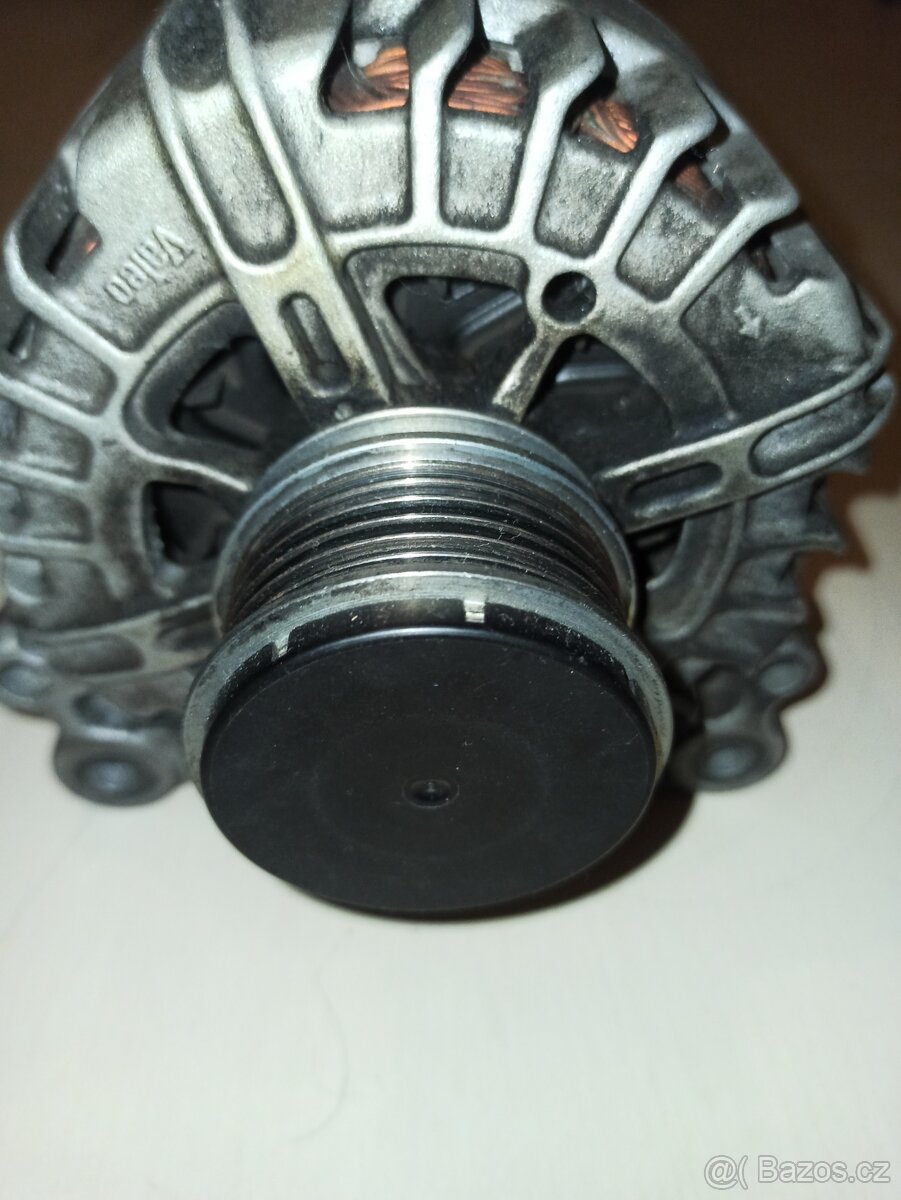Alternátor VW Touran 2.0 TDI - 5