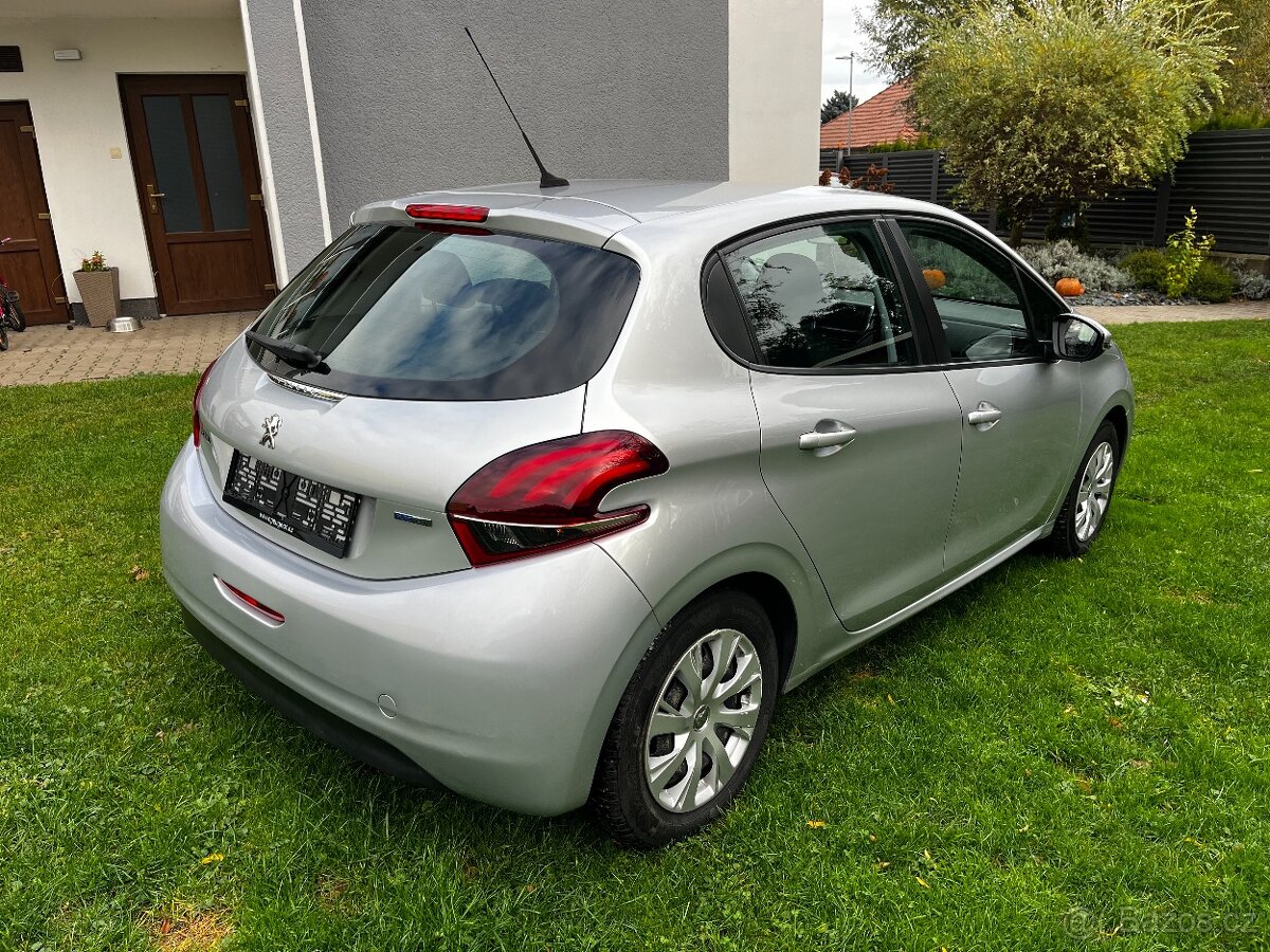Peugeot 208 1.2i 60Kw r.v2016 naj 151tkm nové v ČR - 5