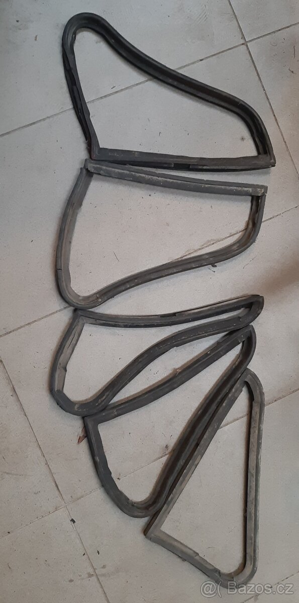 Gumy do okenek Škoda 1000MB sada - 5