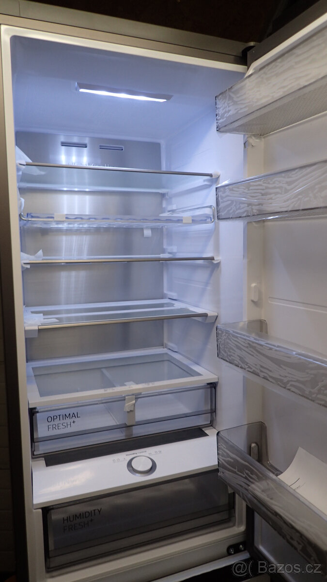 Luxusní Lednice SAMSUNG RB38C7B6D12/EF nové čti... - 5