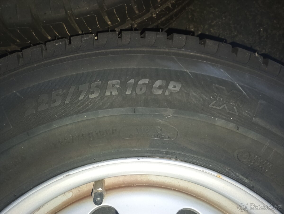 225/75 r16CP Michelin agilis camping obutá kola - 5