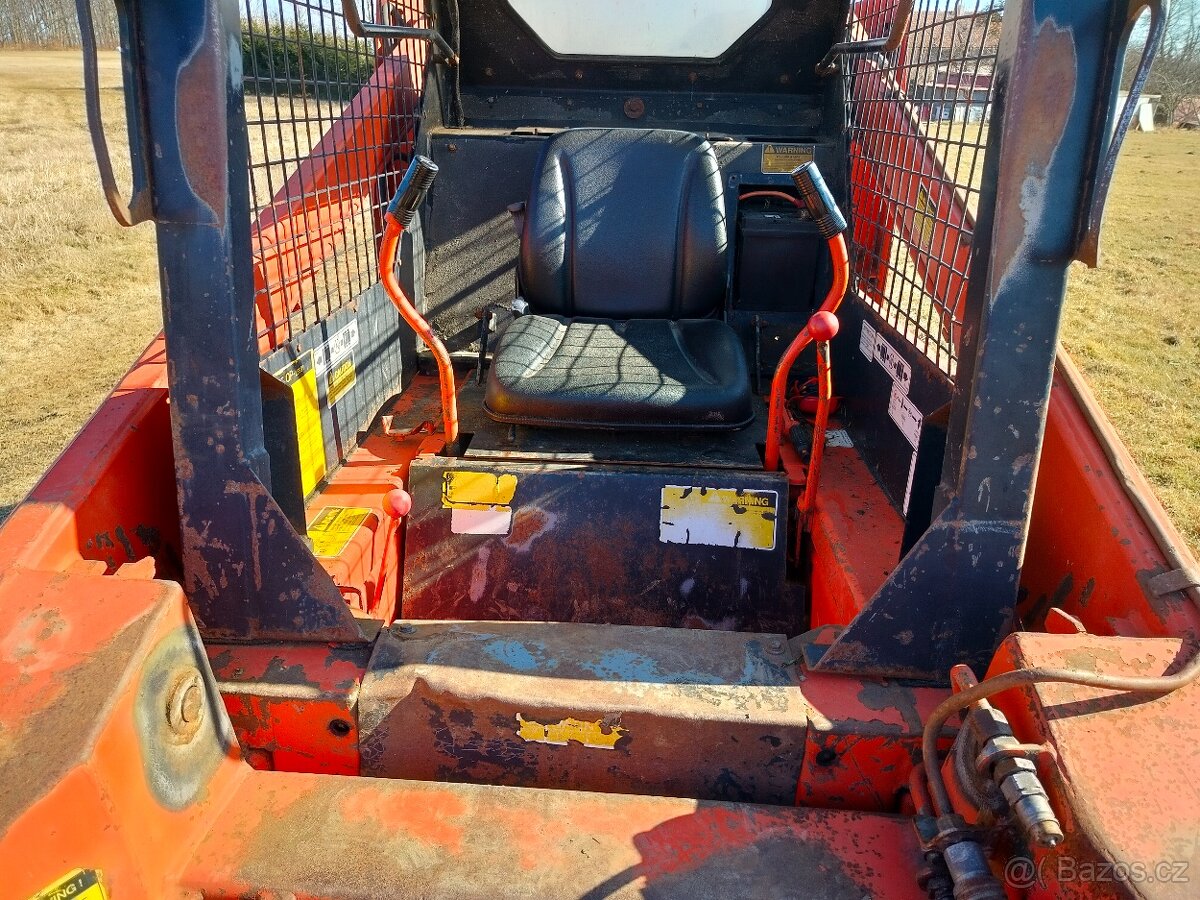 Prodám nakladač Thomas HD T 233 - 5