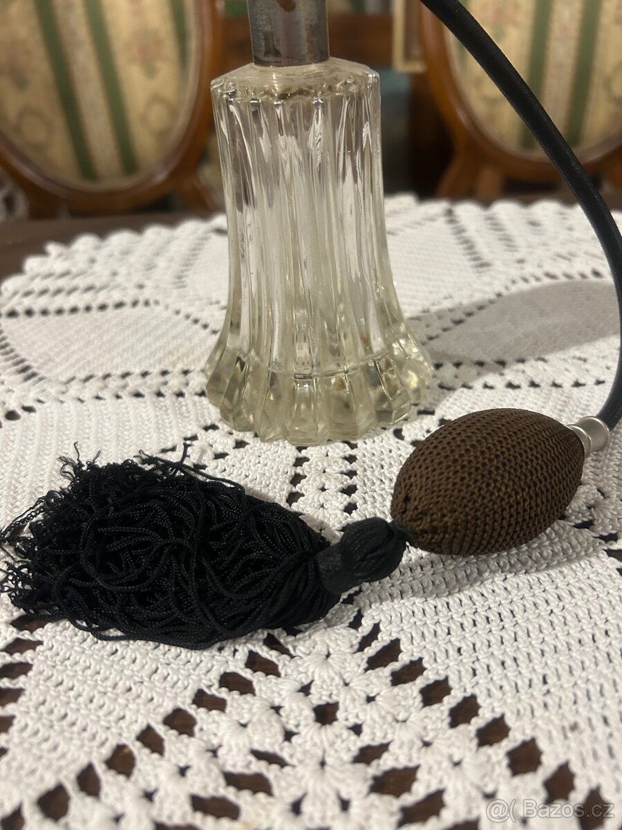 Elegantní vintage parfémový flakon s balónkem - 5