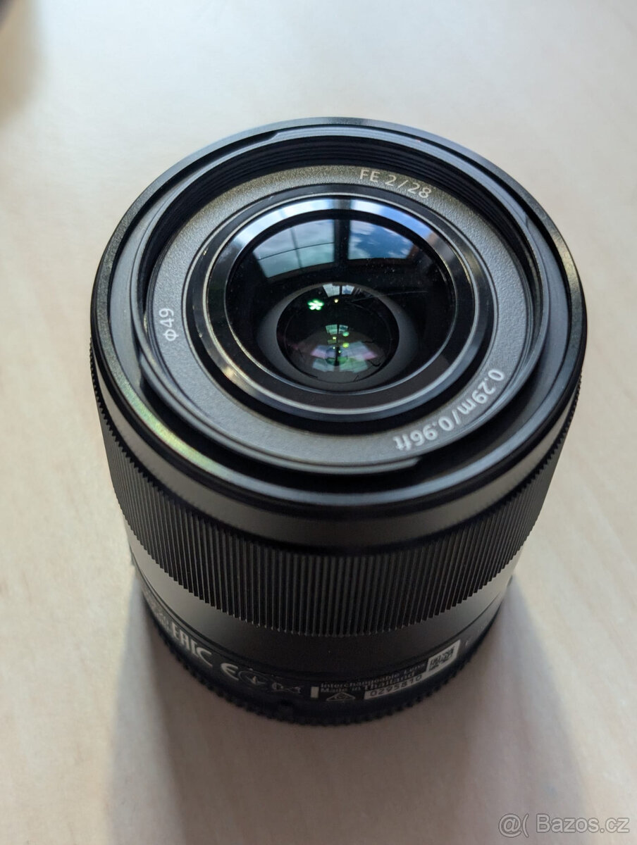 Sony FE 28mm f/2 - 5