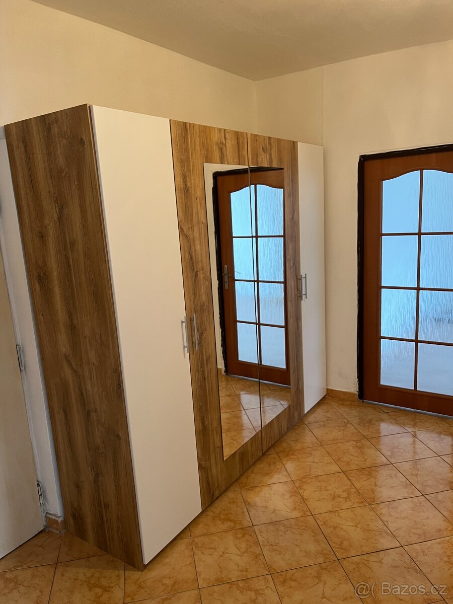 pronájem bytu 2+1 - 5