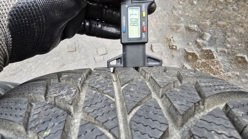 Zimní pneu 225/45/18 Bridgestone - 5