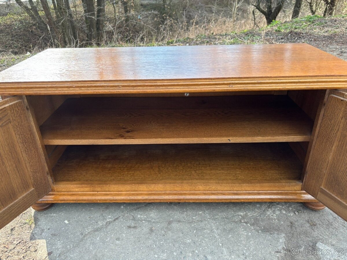 Rustikální nízká komoda - 5