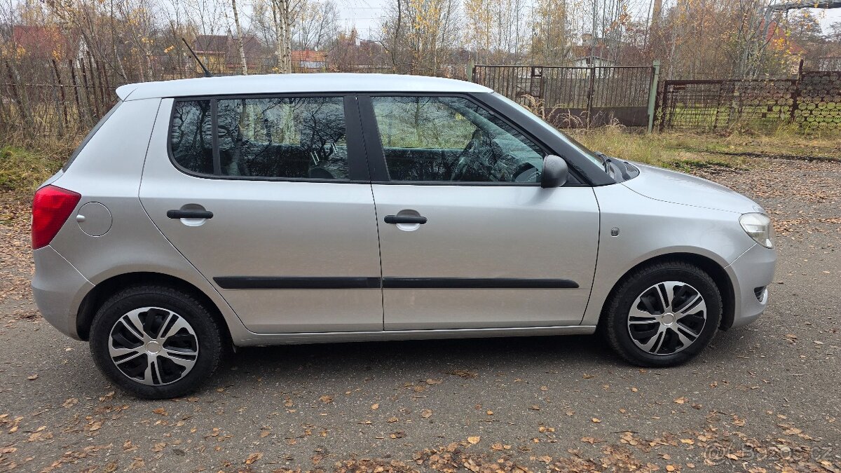 Skoda Fabia II, 1.2i 44kW, 2011, 122.300km - 5