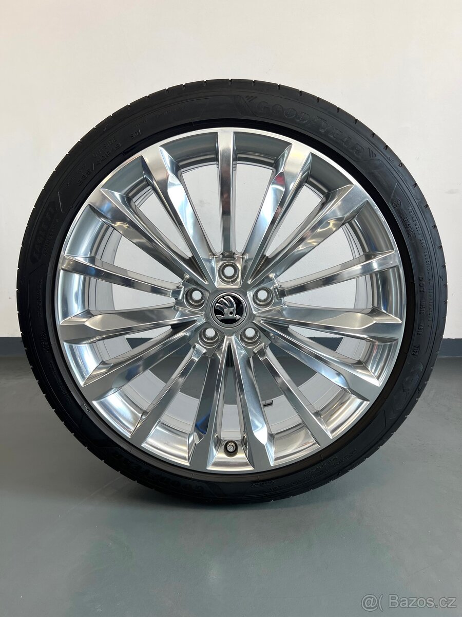 Letní Alu kola Trinity, Škoda Superb 3 L&K, 5x112 r19 - 5