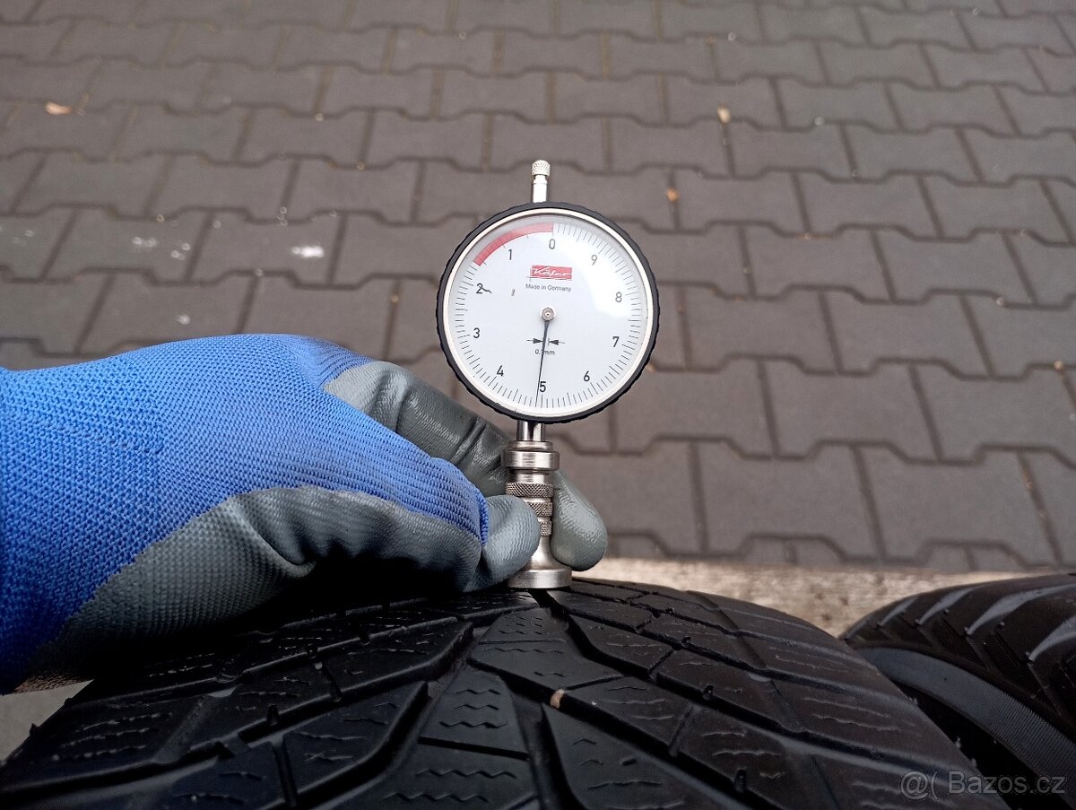 zimní pneu yokohama 215/60/17 - 5