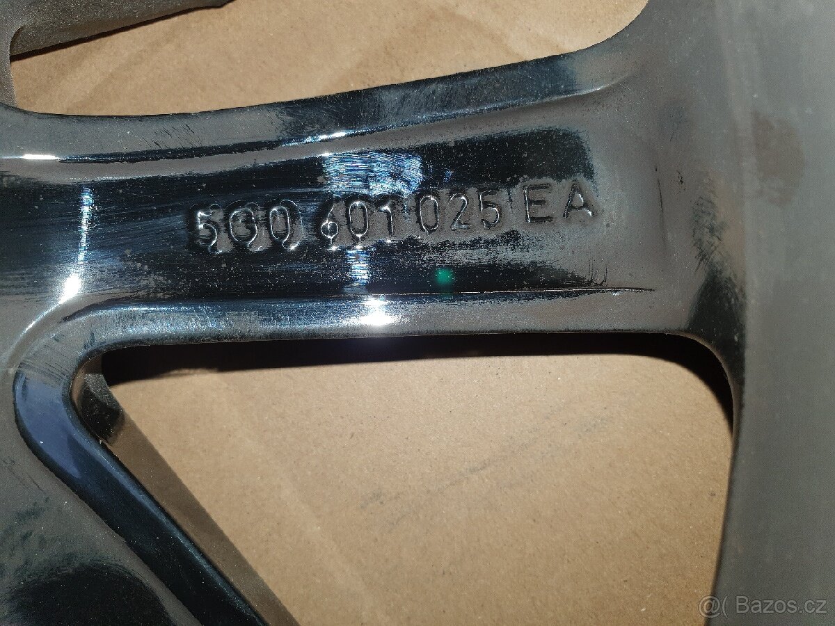 Poškozený elektron R16 - 5