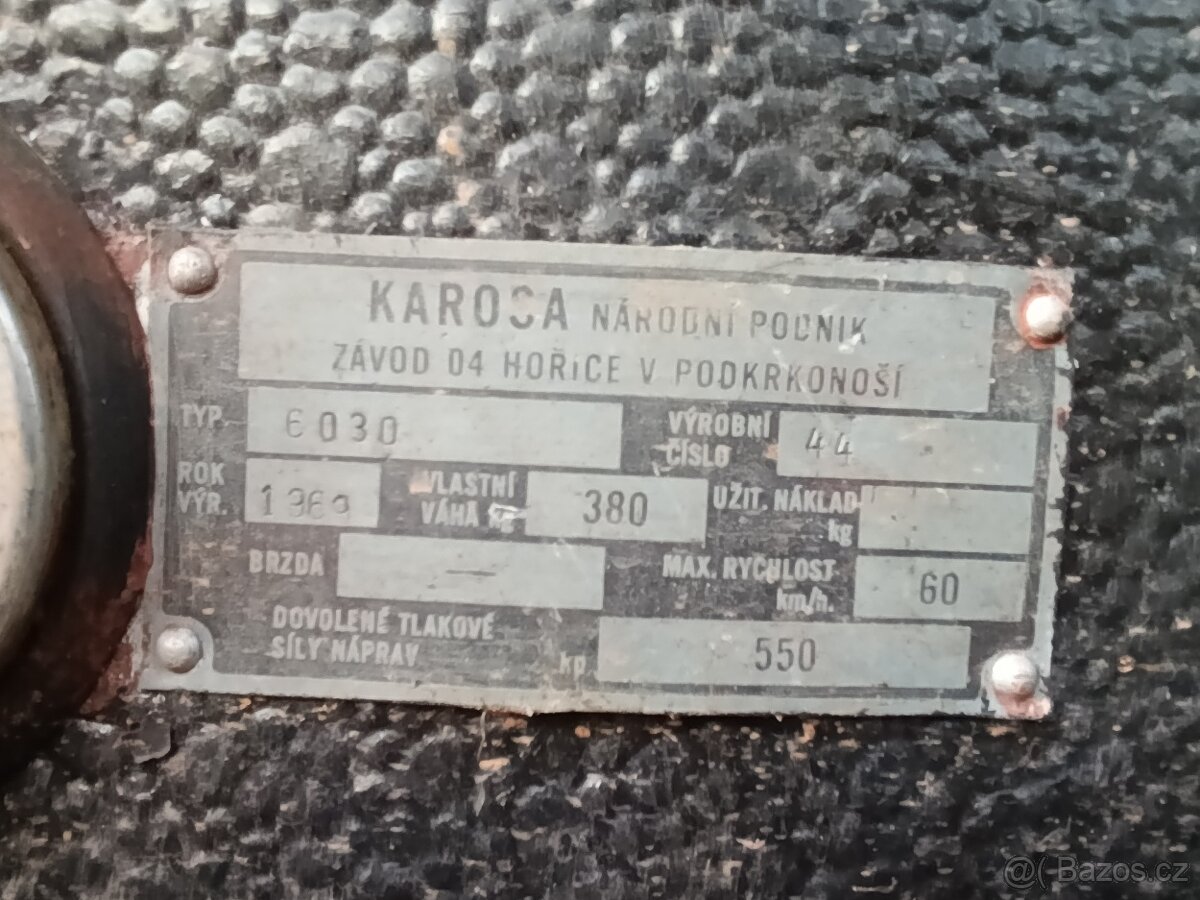 Karavan Racek 300 - 5