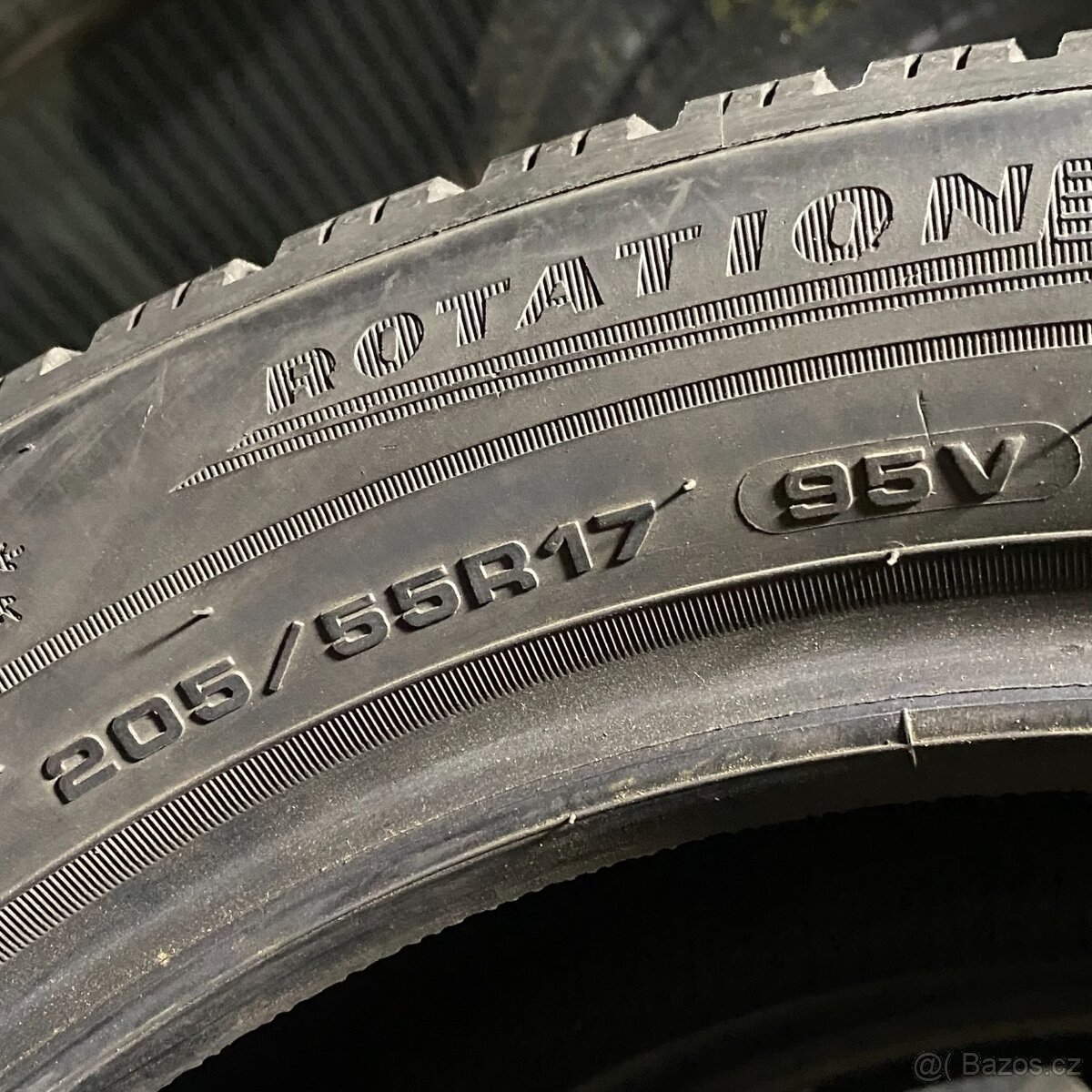 Zimní pneu 205/55 R17 98V Dunlop 5mm - 5