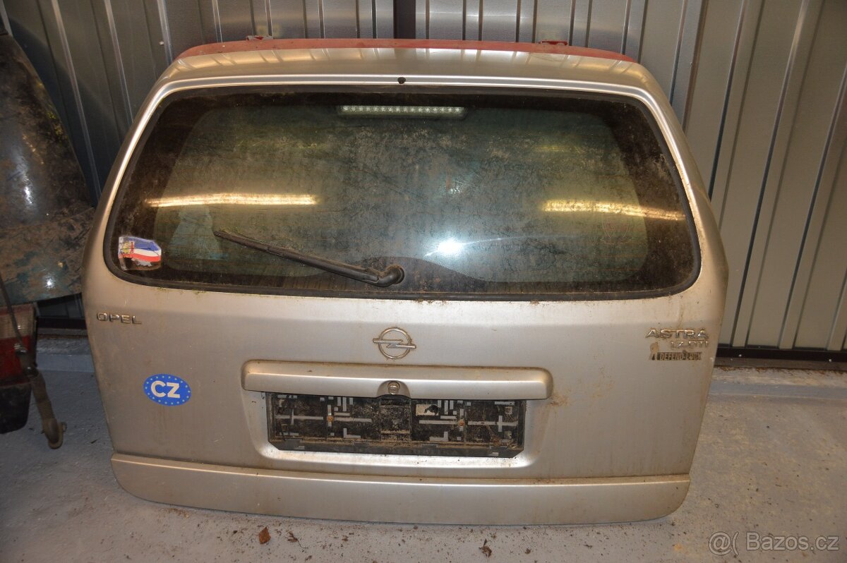 Víko kufr sklo Passat Almera Golf IV Mazda 6 Laguna II Astra - 5