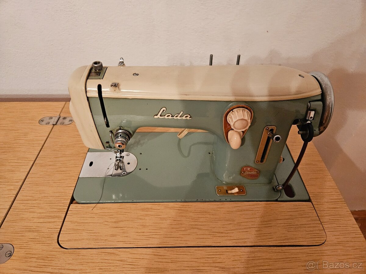 Šicí stroje Lada 236 - 5