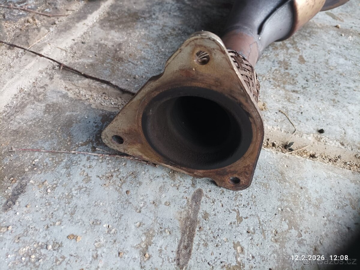 Prodám katalyzátor z vozu Renault Modus. - 5