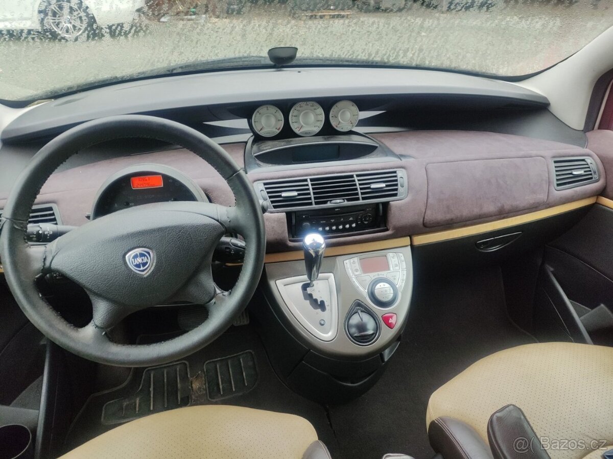 Lancia Phedra 2,2 JTD 125 kW - 5