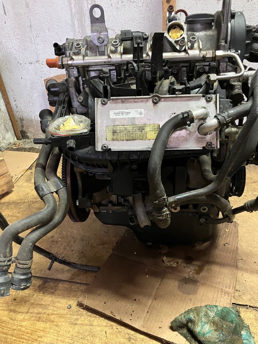 Prodám 2 motory - 5