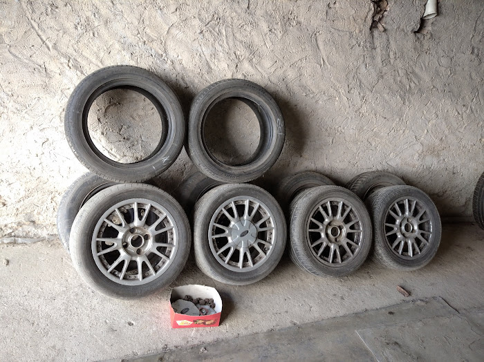 Prodám kola na Ford eskort - 5