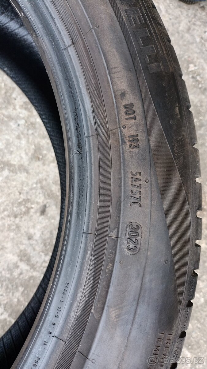 Letní pneu 255/45 R19 PIRELLI SCORPION - 5