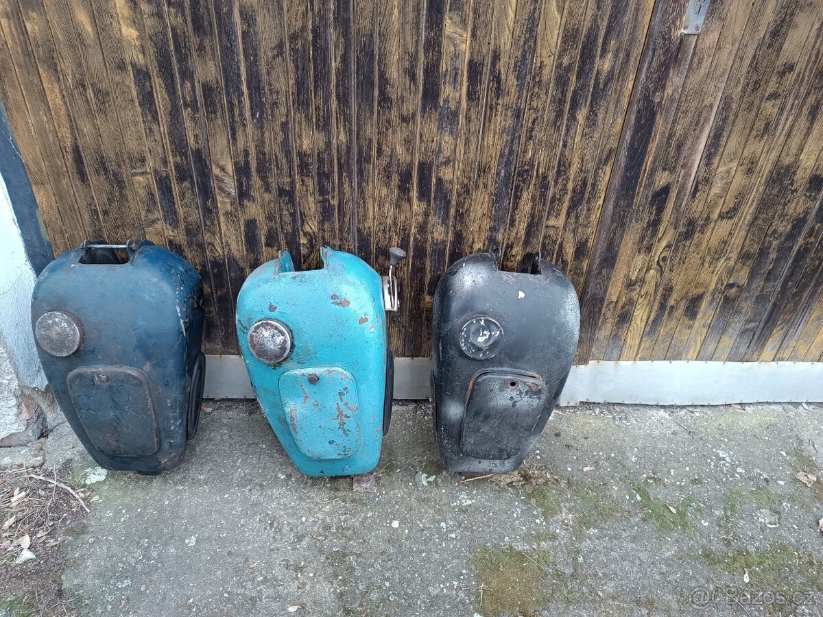 Nádrž víko nádrže kastlík IŽ 350 IŽ 49 DKW - 5