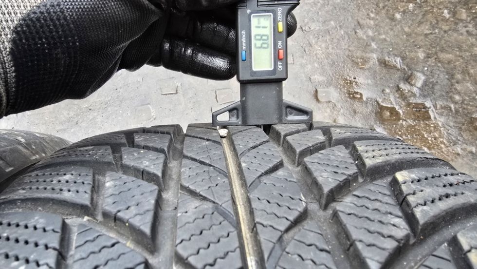 Zimní pneumatiky 225/45/18 Bridgestone - 5