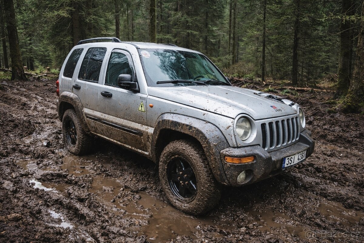 Jeep Cherokee KJ 2,5 crd + dárce dílů - 5