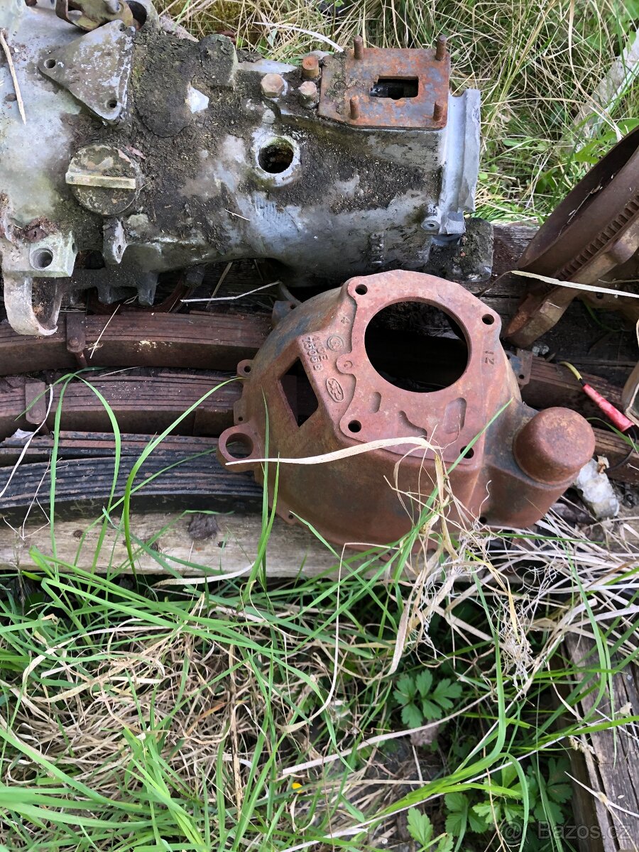 ford cortina motor převodovka díly - 5