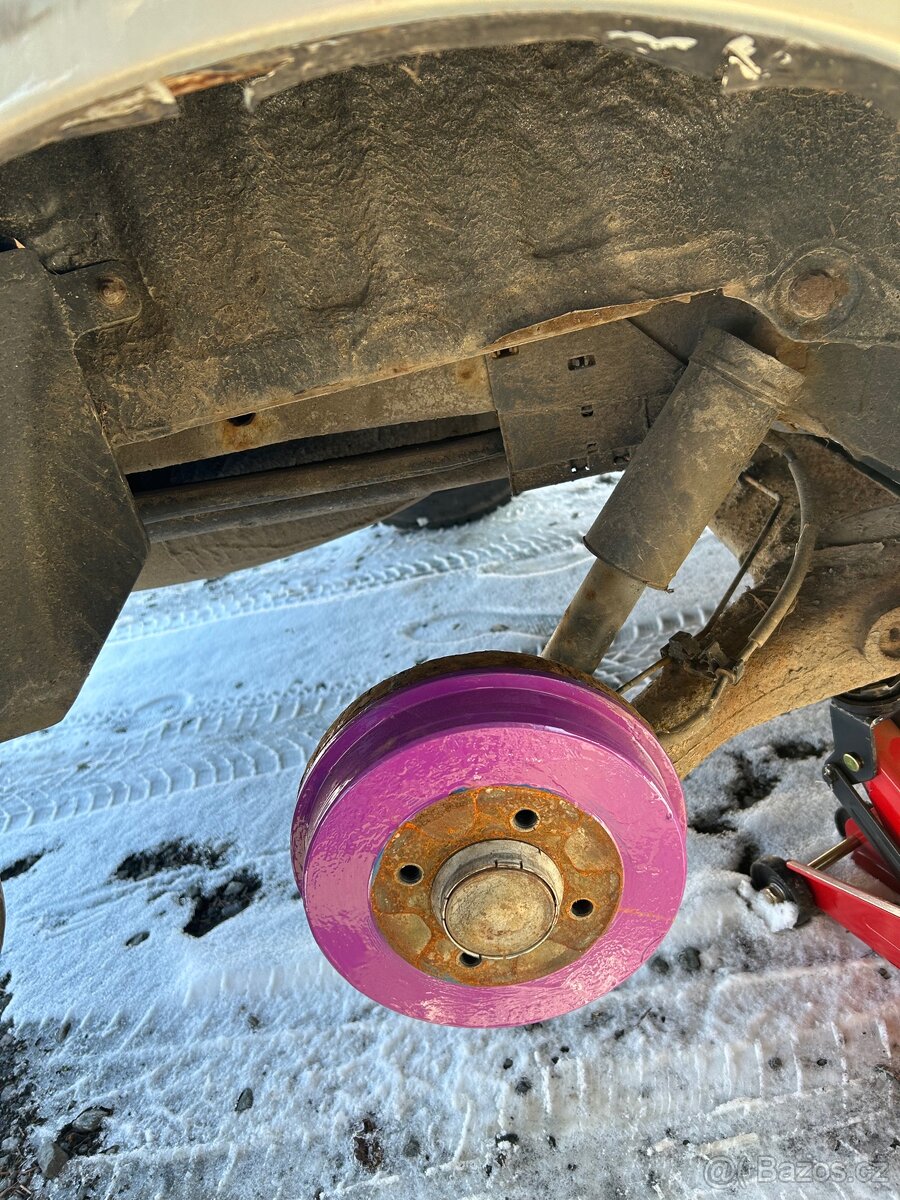 Díly z Megan 2x - 5