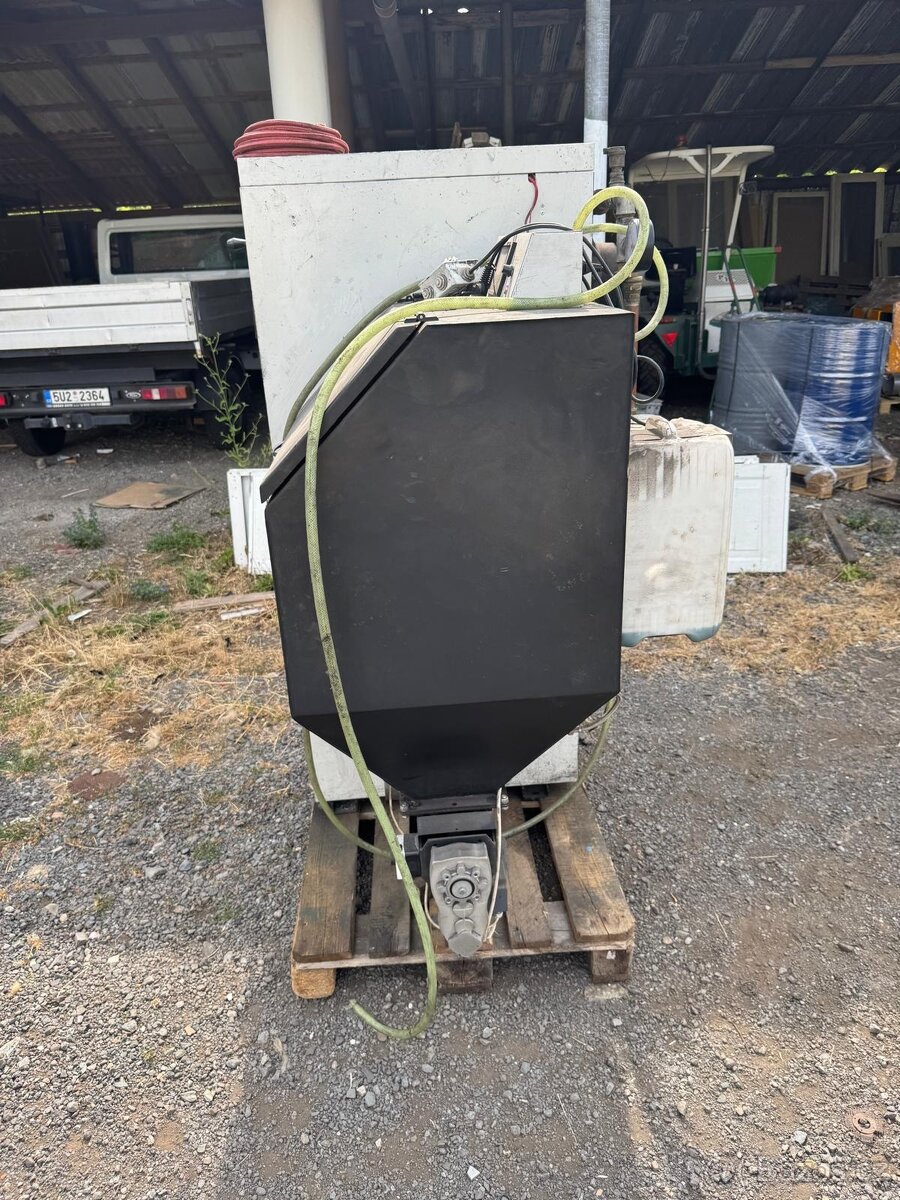 Automatický kotel Benekov LT25 - 5