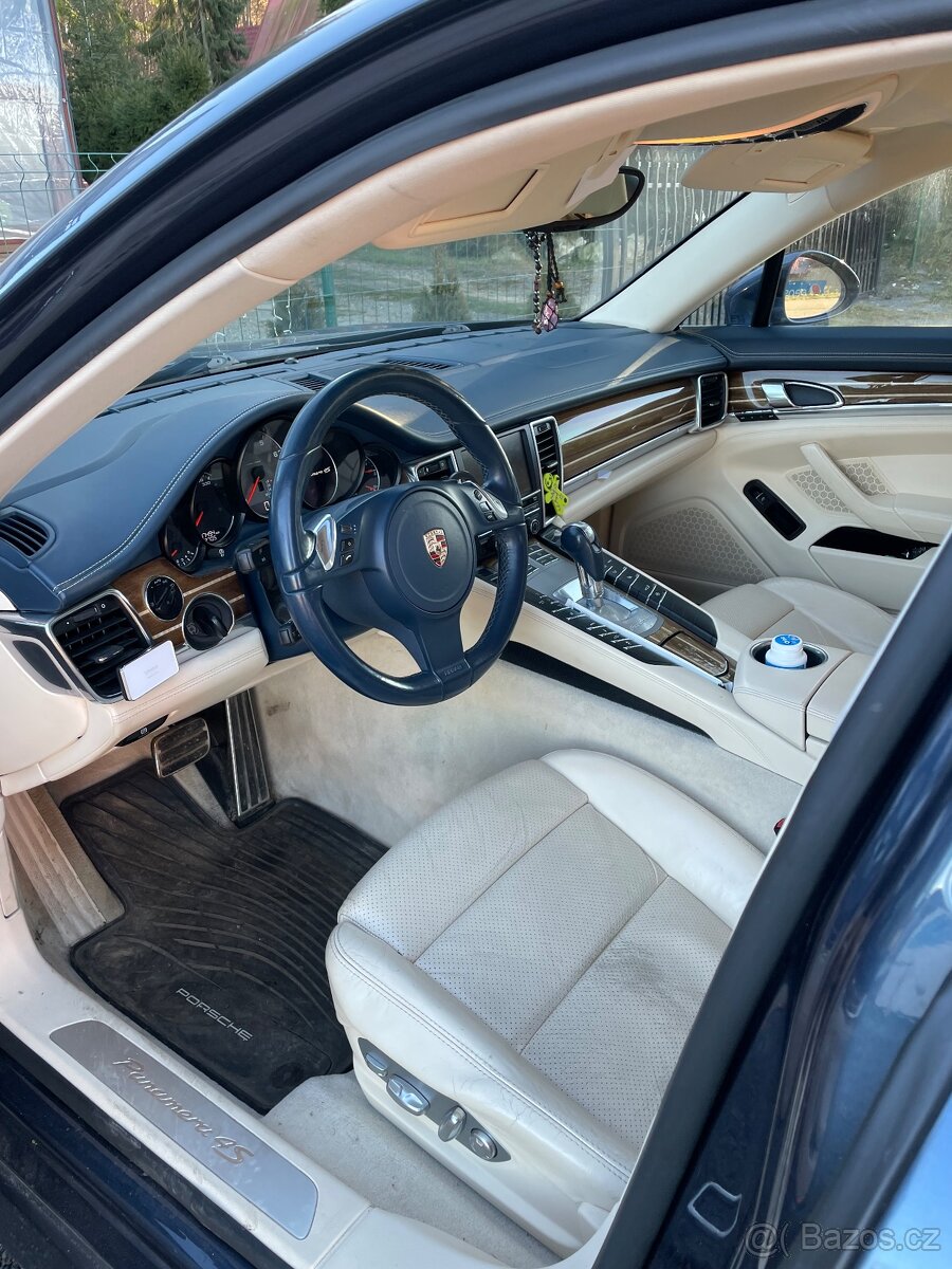Porsche panamera 4.8i 4S - 5