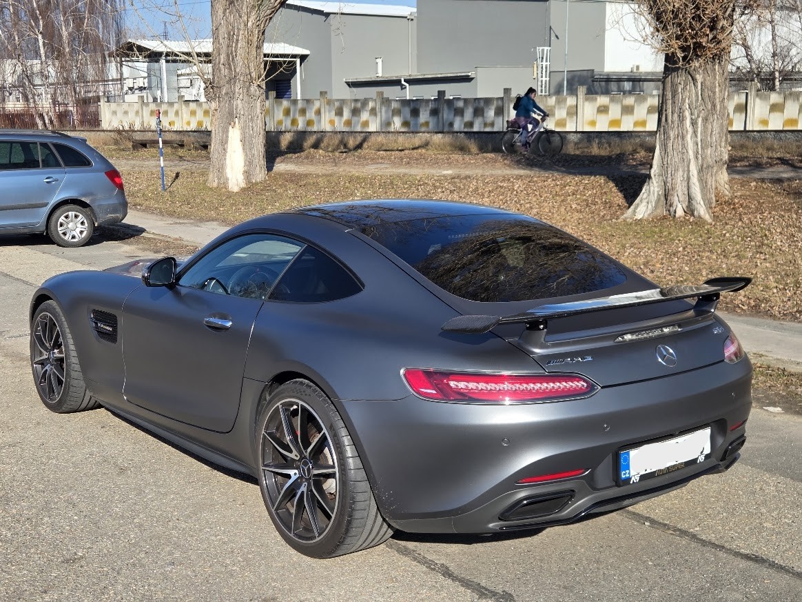Mercedes AMG GTS - 5